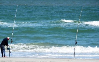 Pesca en la playa de San Lorenzo de Gijon