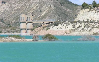 Pesca en el Embalse de la Pedrera
