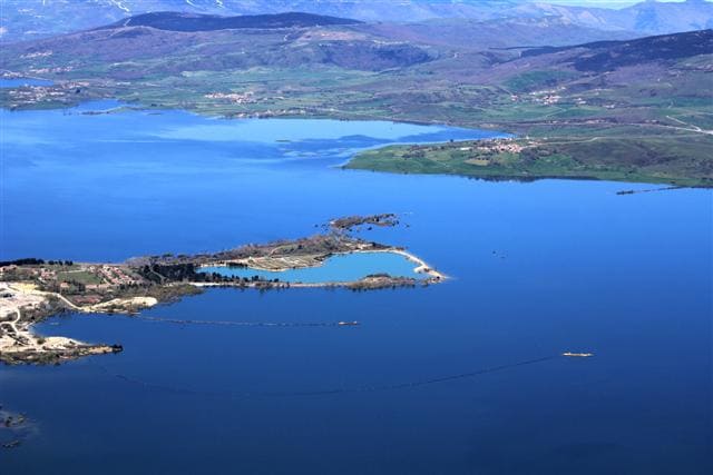 Pesca en el Embalse del Ebro<br />
